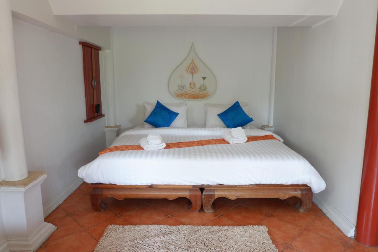Ayutthaya Garden River Home Ban Bang Krasan Exterior foto